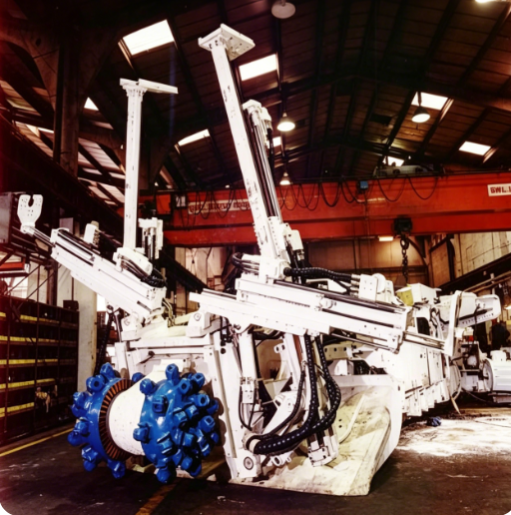 Horizontal shaft windlass