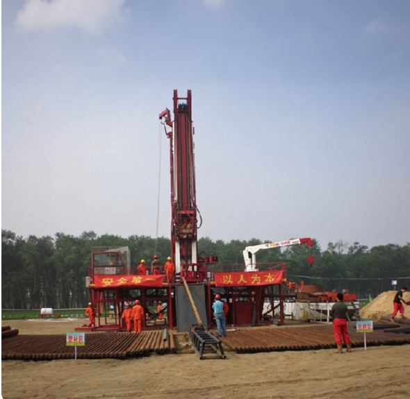 MD-900 crawler coalbed methane multifunctional drilling rig