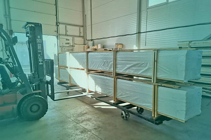 Loading and unloading operations