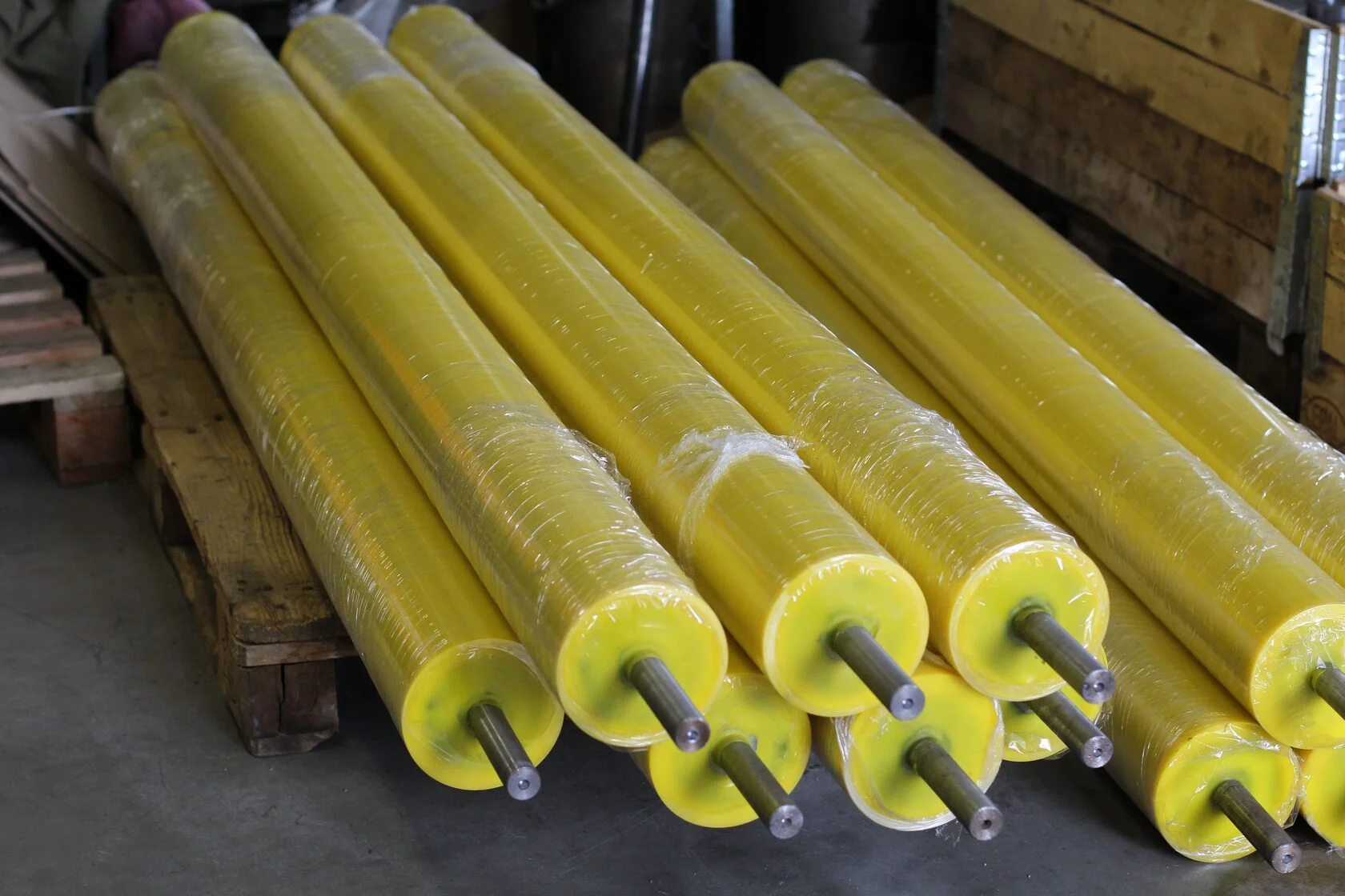 Coating of shafts with polyurethane